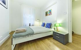 3 Bedroom Apartment In Westminster
